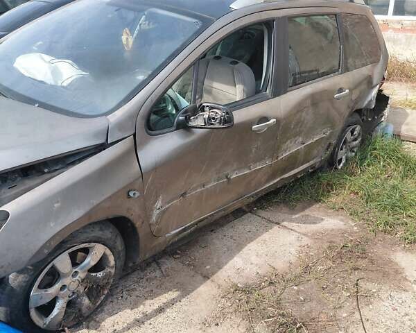 Пежо 307 2006 в Черновцах на Automoto.ua Бежевый Пежо 307, объемом двигателя 2 л и пробегом 280 тыс. км за 1000 $, фото 2 на Automoto.ua