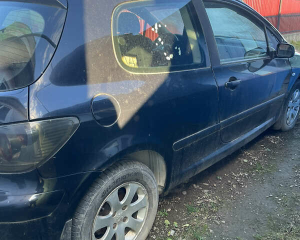Черный Пежо 307, объемом двигателя 1.59 л и пробегом 280 тыс. км за 1000 $, фото 1 на Automoto.ua