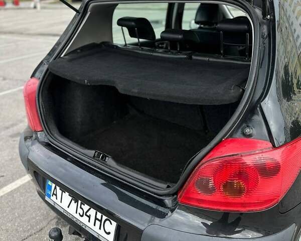 Черный Пежо 307, объемом двигателя 1.59 л и пробегом 280 тыс. км за 4100 $, фото 3 на Automoto.ua