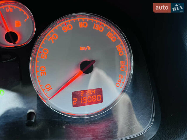 Черный Пежо 307, объемом двигателя 2 л и пробегом 219 тыс. км за 3600 $, фото 8 на Automoto.ua