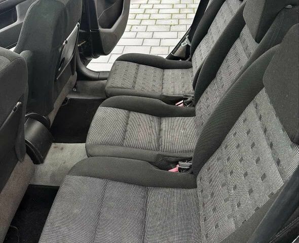 Черный Пежо 307, объемом двигателя 0 л и пробегом 300 тыс. км за 1500 $, фото 13 на Automoto.ua