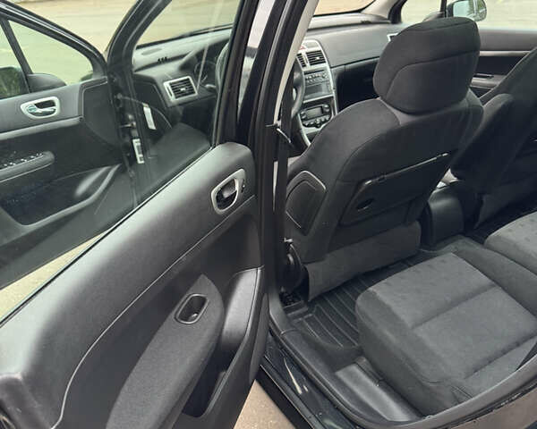 Пежо 307 2004 в Львове на Automoto.ua Черный Пежо 307, объемом двигателя 1.59 л и пробегом 300 тыс. км за 3700 $, фото 12 на Automoto.ua