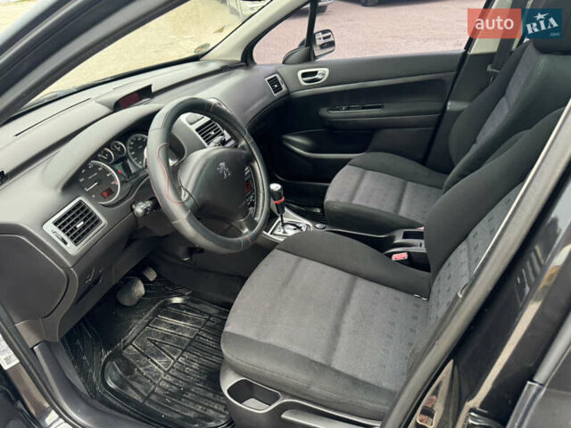 Черный Пежо 307, объемом двигателя 1.6 л и пробегом 202 тыс. км за 3950 $, фото 21 на Automoto.ua