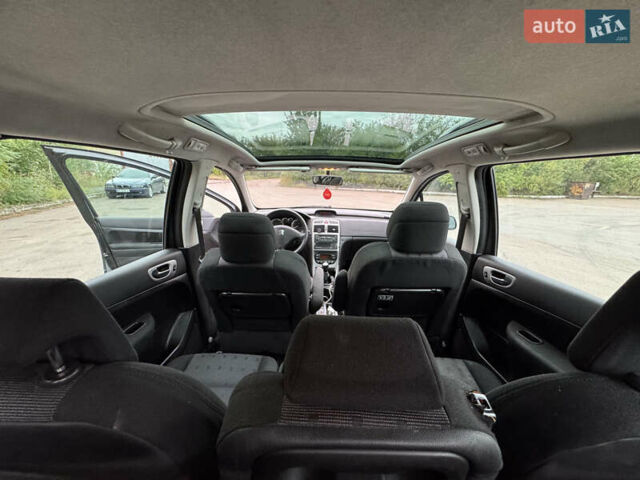 Пежо 307 2004 в Львове на Automoto.ua Черный Пежо 307, объемом двигателя 1.59 л и пробегом 300 тыс. км за 3700 $, фото 8 на Automoto.ua