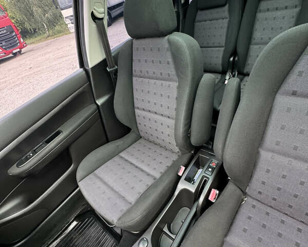 Чорний Пежо 307, об'ємом двигуна 1.6 л та пробігом 202 тис. км за 3999 $, фото 17 на Automoto.ua
