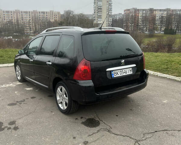 Черный Пежо 307, объемом двигателя 1.56 л и пробегом 285 тыс. км за 4200 $, фото 3 на Automoto.ua