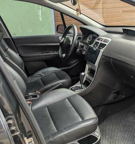 Чорний Пежо 307, об'ємом двигуна 1.6 л та пробігом 200 тис. км за 6200 $, фото 4 на Automoto.ua