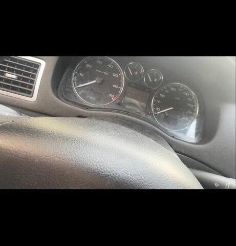 Черный Пежо 307, объемом двигателя 2 л и пробегом 10 тыс. км за 3906 $, фото 4 на Automoto.ua