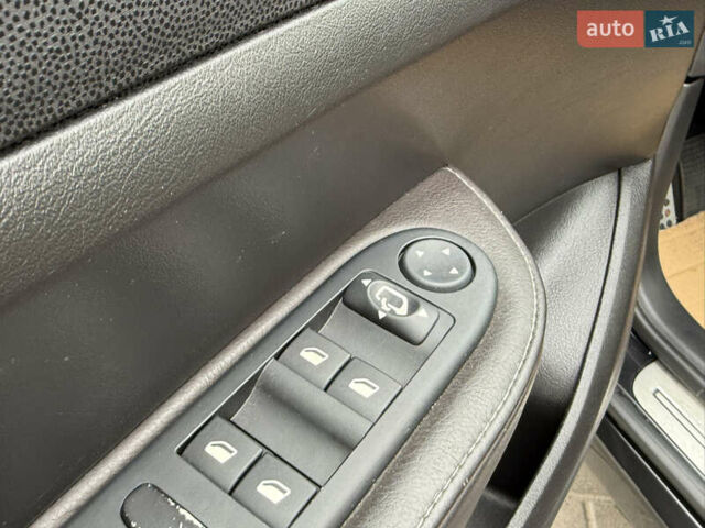 Черный Пежо 307, объемом двигателя 1.6 л и пробегом 256 тыс. км за 4650 $, фото 26 на Automoto.ua