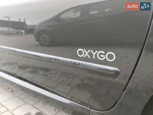 Черный Пежо 307, объемом двигателя 1.6 л и пробегом 347 тыс. км за 4440 $, фото 11 на Automoto.ua