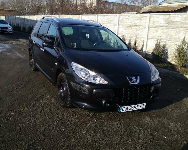 Чорний Пежо 307, об'ємом двигуна 1.56 л та пробігом 380 тис. км за 2500 $, фото 3 на Automoto.ua