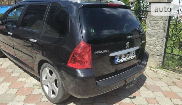 Чорний Пежо 307, об'ємом двигуна 1.6 л та пробігом 280 тис. км за 4300 $, фото 1 на Automoto.ua