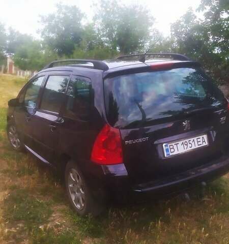 Черный Пежо 307, объемом двигателя 1.6 л и пробегом 253 тыс. км за 4800 $, фото 3 на Automoto.ua