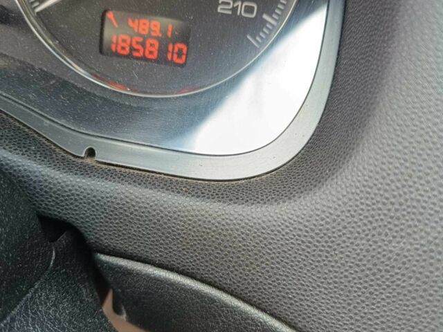 Чорний Пежо 307, об'ємом двигуна 2 л та пробігом 187 тис. км за 2600 $, фото 6 на Automoto.ua