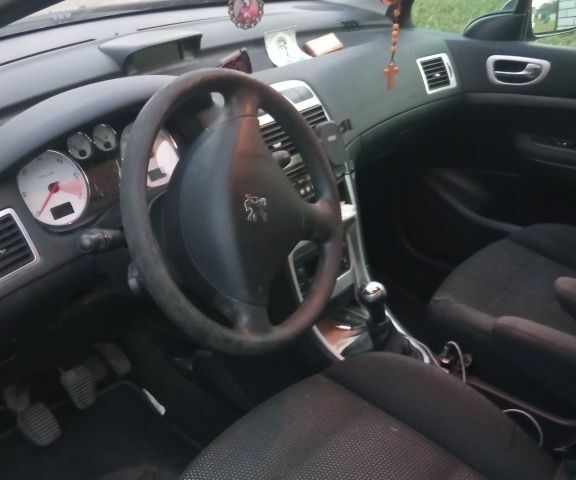 Чорний Пежо 307, об'ємом двигуна 0 л та пробігом 224 тис. км за 4800 $, фото 4 на Automoto.ua