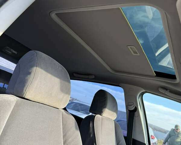 Фіолетовий Пежо 307, об'ємом двигуна 2 л та пробігом 262 тис. км за 3600 $, фото 11 на Automoto.ua