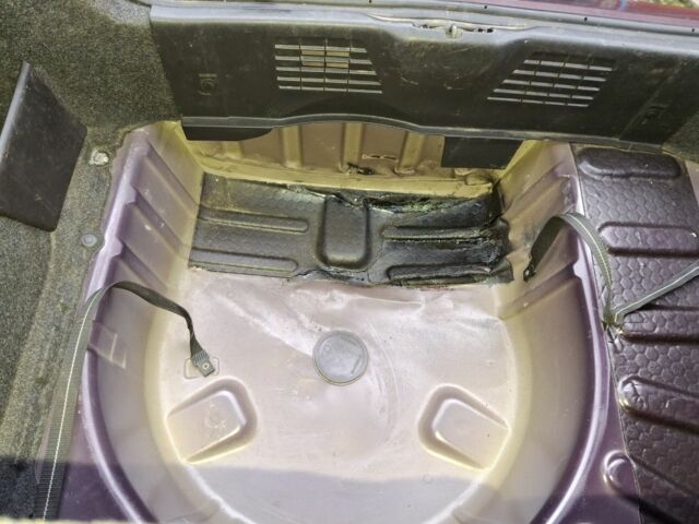 Фиолетовый Пежо 307, объемом двигателя 1.6 л и пробегом 230 тыс. км за 4000 $, фото 7 на Automoto.ua