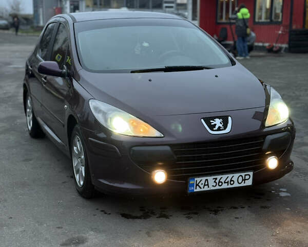 Фіолетовий Пежо 307, об'ємом двигуна 1.59 л та пробігом 183 тис. км за 4500 $, фото 8 на Automoto.ua