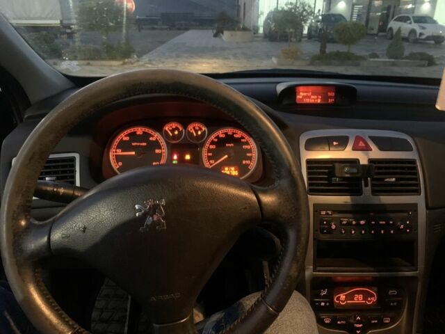 Фиолетовый Пежо 307, объемом двигателя 2 л и пробегом 309 тыс. км за 3000 $, фото 17 на Automoto.ua