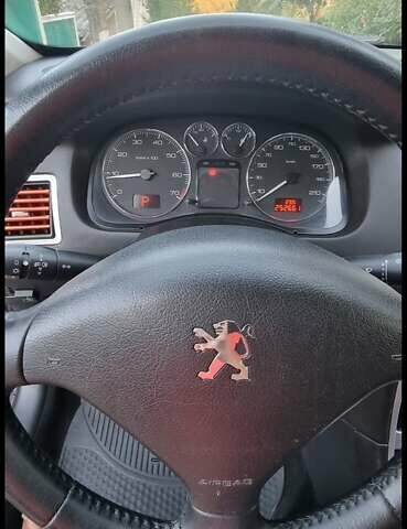 Пежо 307 2006 в Черновцах на Automoto.ua Фиолетовый Пежо 307, объемом двигателя 2 л и пробегом 255 тыс. км за 4700 $, фото 7 на Automoto.ua