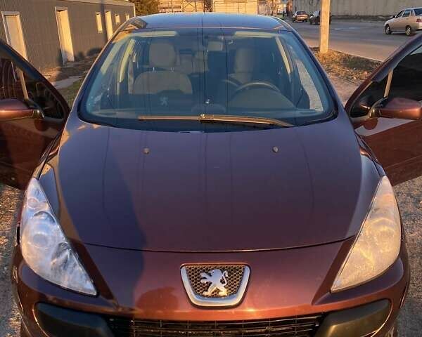 Коричневий Пежо 307, об'ємом двигуна 2 л та пробігом 245 тис. км за 4400 $, фото 2 на Automoto.ua