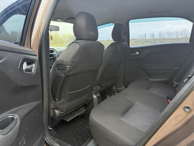 Коричневий Пежо 307, об'ємом двигуна 1.2 л та пробігом 170 тис. км за 4200 $, фото 7 на Automoto.ua