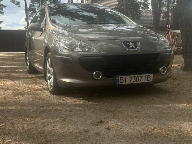 Коричневый Пежо 307, объемом двигателя 2 л и пробегом 123 тыс. км за 5500 $, фото 1 на Automoto.ua