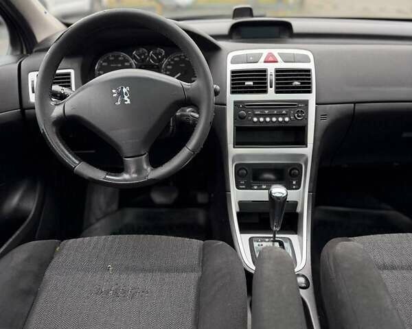 Коричневий Пежо 307, об'ємом двигуна 2 л та пробігом 202 тис. км за 3950 $, фото 8 на Automoto.ua