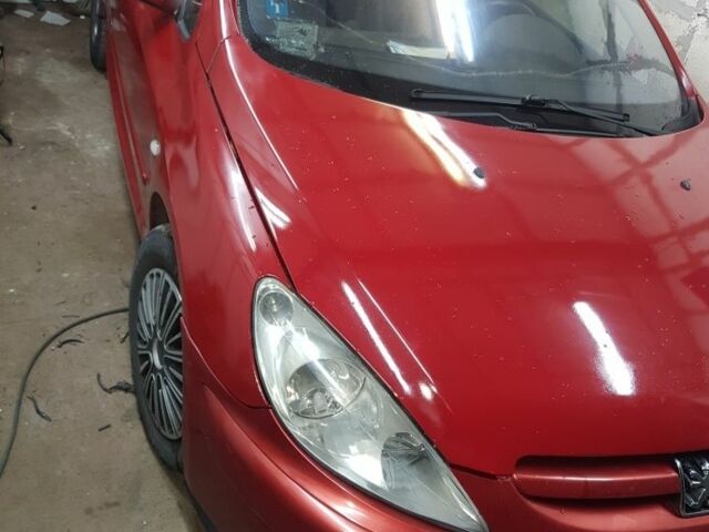 Червоний Пежо 307, об'ємом двигуна 1.6 л та пробігом 380 тис. км за 2300 $, фото 5 на Automoto.ua