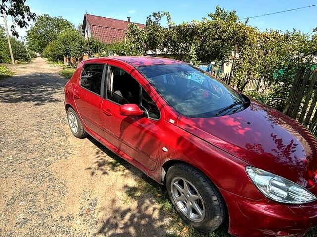 Червоний Пежо 307, об'ємом двигуна 2 л та пробігом 230 тис. км за 3200 $, фото 1 на Automoto.ua