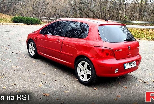 Червоний Пежо 307, об'ємом двигуна 2 л та пробігом 199 тис. км за 3900 $, фото 3 на Automoto.ua