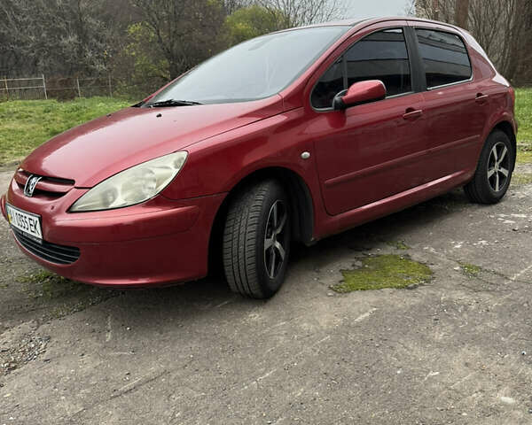 Красный Пежо 307, объемом двигателя 1.59 л и пробегом 155 тыс. км за 3900 $, фото 2 на Automoto.ua