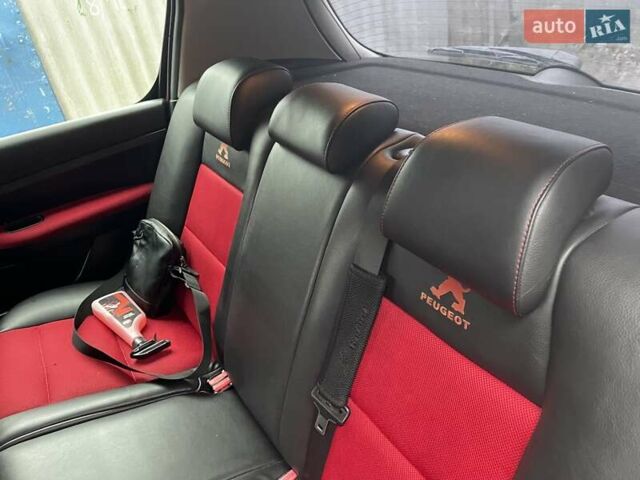 Красный Пежо 307, объемом двигателя 1.4 л и пробегом 199 тыс. км за 2900 $, фото 15 на Automoto.ua