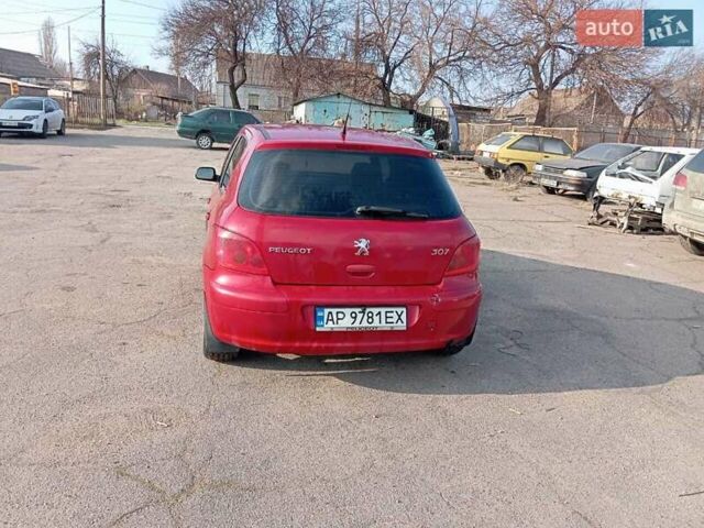 Червоний Пежо 307, об'ємом двигуна 2 л та пробігом 230 тис. км за 3200 $, фото 4 на Automoto.ua