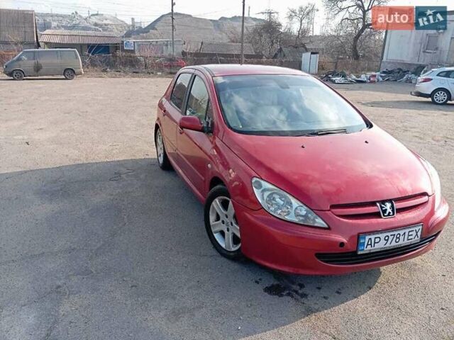 Червоний Пежо 307, об'ємом двигуна 2 л та пробігом 230 тис. км за 3200 $, фото 5 на Automoto.ua
