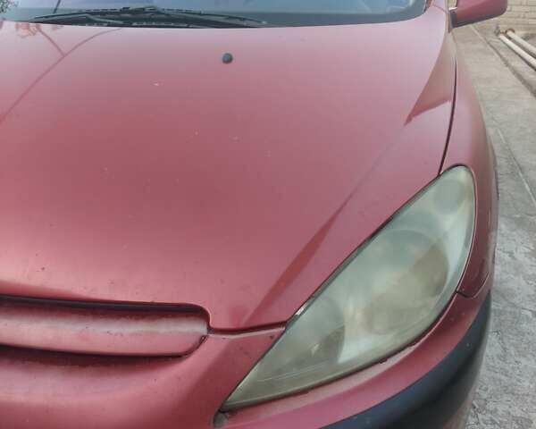 Красный Пежо 307, объемом двигателя 1.36 л и пробегом 500 тыс. км за 2700 $, фото 8 на Automoto.ua
