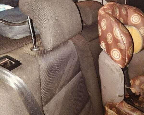 Червоний Пежо 307, об'ємом двигуна 2.02 л та пробігом 270 тис. км за 3450 $, фото 6 на Automoto.ua