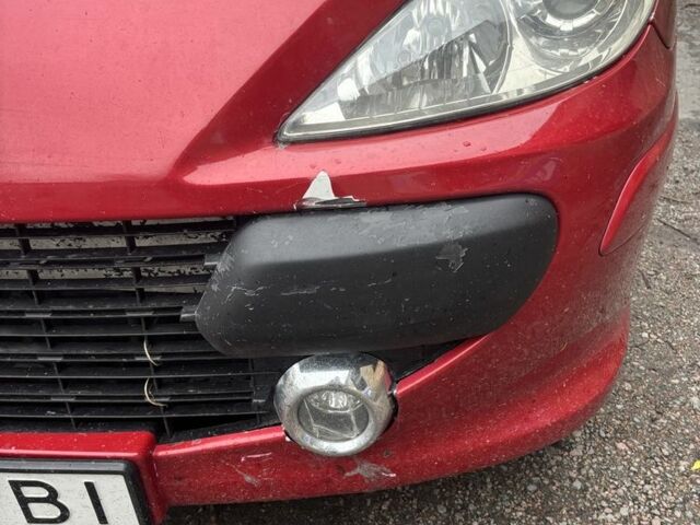 Красный Пежо 307, объемом двигателя 2 л и пробегом 111 тыс. км за 3200 $, фото 8 на Automoto.ua