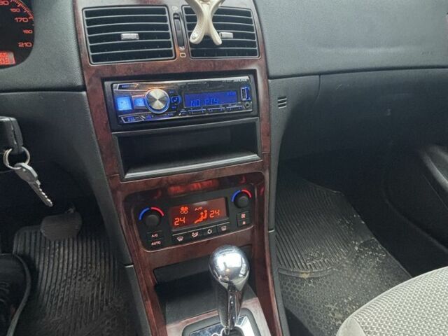 Красный Пежо 307, объемом двигателя 2 л и пробегом 111 тыс. км за 3200 $, фото 15 на Automoto.ua