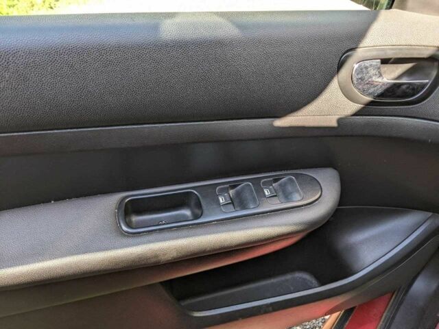 Красный Пежо 307, объемом двигателя 1.4 л и пробегом 277 тыс. км за 3000 $, фото 5 на Automoto.ua