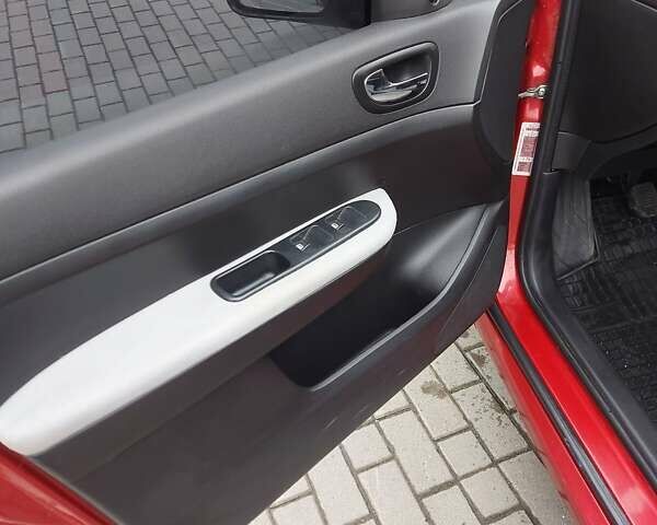 Червоний Пежо 307, об'ємом двигуна 1.4 л та пробігом 184 тис. км за 3350 $, фото 8 на Automoto.ua