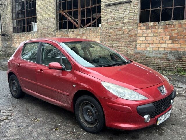 Красный Пежо 307, объемом двигателя 2 л и пробегом 111 тыс. км за 3200 $, фото 6 на Automoto.ua