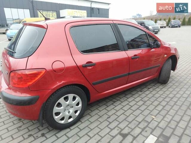 Червоний Пежо 307, об'ємом двигуна 1.4 л та пробігом 184 тис. км за 3350 $, фото 3 на Automoto.ua