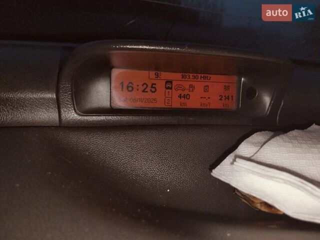 Червоний Пежо 307, об'ємом двигуна 2.02 л та пробігом 270 тис. км за 3450 $, фото 12 на Automoto.ua