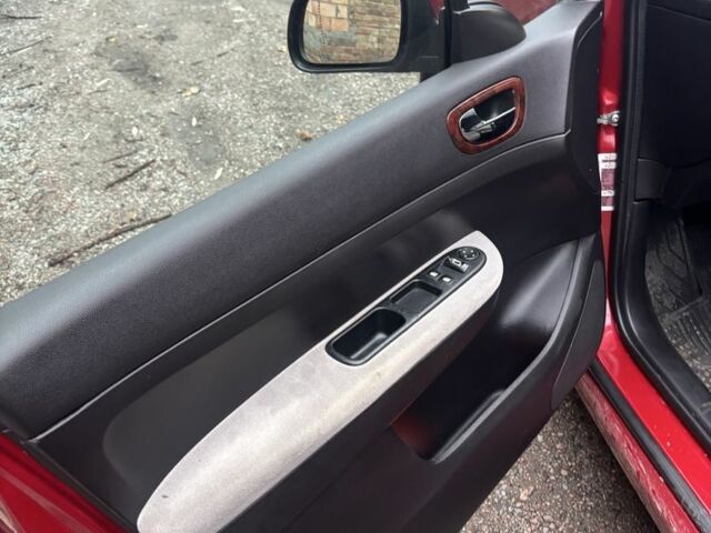 Красный Пежо 307, объемом двигателя 2 л и пробегом 111 тыс. км за 3200 $, фото 11 на Automoto.ua