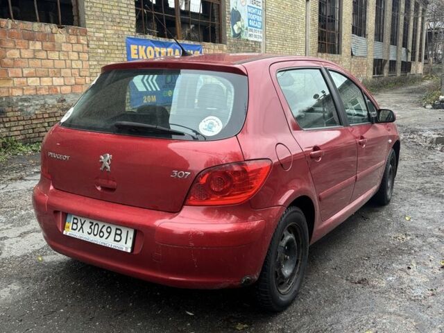 Красный Пежо 307, объемом двигателя 2 л и пробегом 111 тыс. км за 3200 $, фото 4 на Automoto.ua