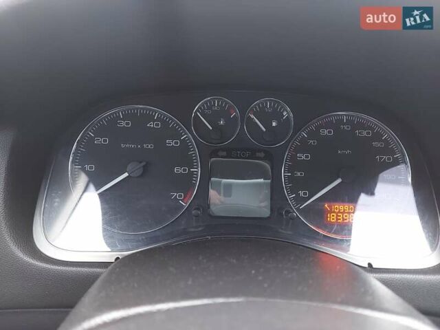 Червоний Пежо 307, об'ємом двигуна 1.4 л та пробігом 184 тис. км за 3350 $, фото 16 на Automoto.ua