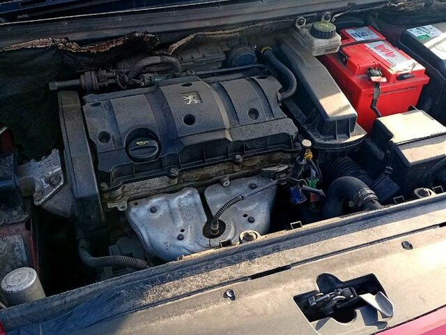 Червоний Пежо 307, об'ємом двигуна 1.6 л та пробігом 105 тис. км за 5000 $, фото 8 на Automoto.ua