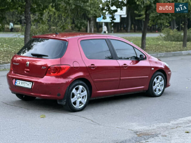 Красный Пежо 307, объемом двигателя 1.6 л и пробегом 200 тыс. км за 4200 $, фото 2 на Automoto.ua
