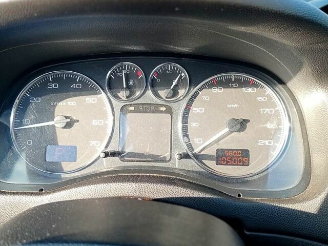 Червоний Пежо 307, об'ємом двигуна 1.6 л та пробігом 105 тис. км за 5000 $, фото 11 на Automoto.ua